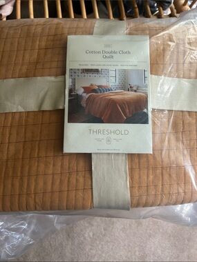 Threshold King Cotton Double Cloth Quilt - Mustard